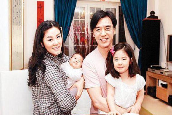 鐘鎮(zhèn)濤究竟有幾個(gè)孩子？深度解析其子女構(gòu)成與家庭全貌
