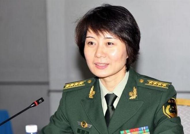 探秘沙場精英：一次關于中國人民武裝警察部隊特種警察學院畢業(yè)的咖啡館對話