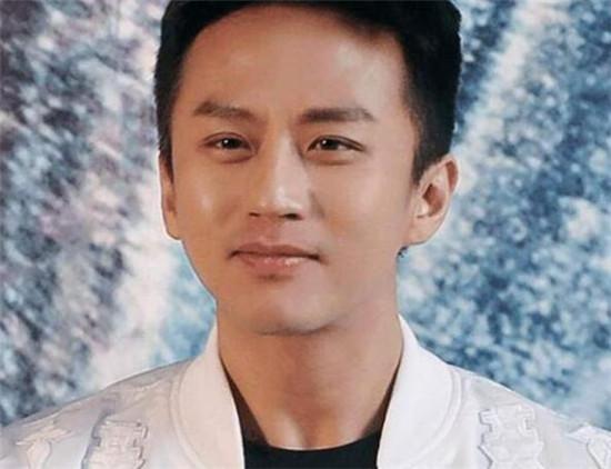 光影穿梭:探秘鄧超個人資料年齡簡介圖片背后的歲月與故事