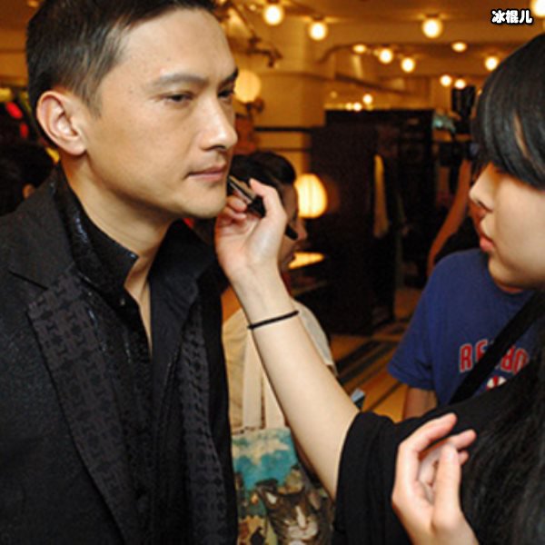 陳錦鴻的真實(shí)婚姻:深度揭秘“三個(gè)老婆”傳聞與他的幸福家庭生活