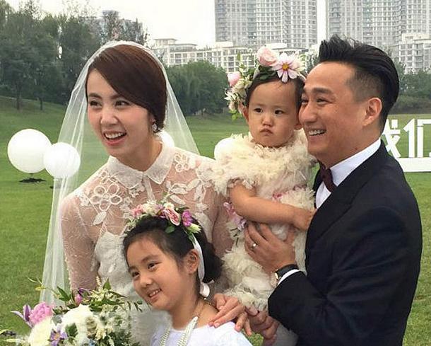 咖啡館奇遇:解碼“杜淳老婆干嘛的”背后的人生劇本