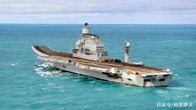 港口夜話:深海迷局下的超日王號改裝艦島重生探秘