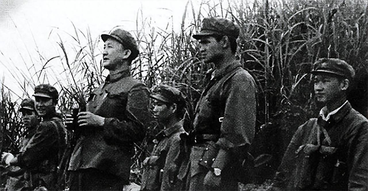 十四軍118團(tuán)歷任團(tuán)長(zhǎng)深度解析：輝煌歷史與卓越領(lǐng)導(dǎo)力傳承