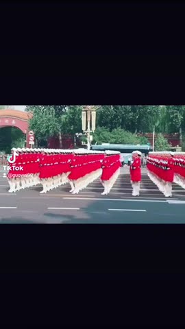 跨文化視野下的巾幗風(fēng)采:外國游客眼中的中國人民解放軍儀仗隊女兵奇遇