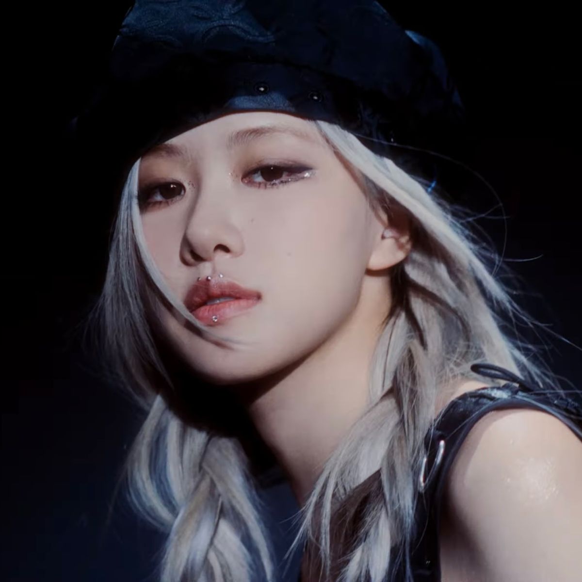 Blackpink Lisa個(gè)人資料深度解析：從籍貫到舞臺魅力的全攻略