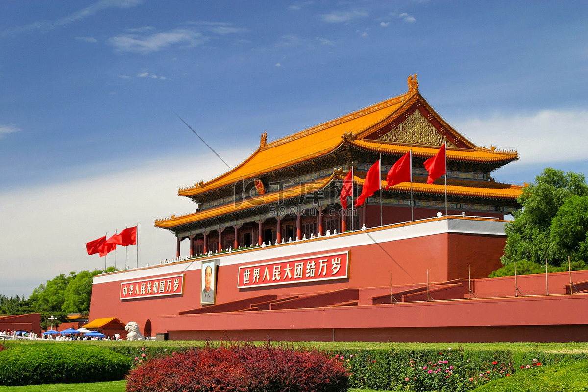 天安門拂曉奇遇:一場(chǎng)關(guān)于中國(guó)人民解放軍儀仗隊(duì)升國(guó)旗的儀式的深度對(duì)話