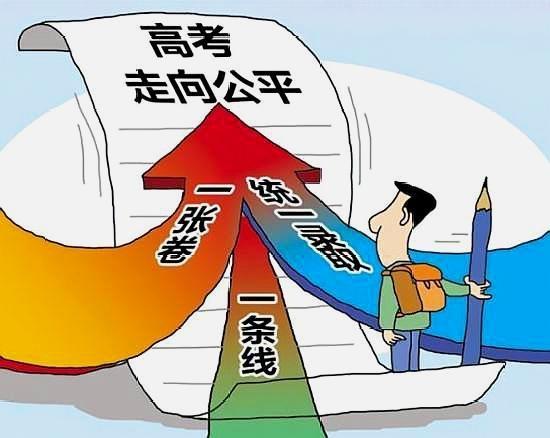 新澳王中王資料大全爭(zhēng)議風(fēng)暴:數(shù)據(jù)聚合體如何引發(fā)社會(huì)博弈與輿論反思