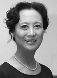 夢境回溯:尋找柏寒兒子韓青照片的時(shí)空對話