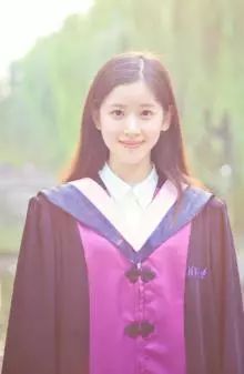 章澤天個人資料及圖片全解析:深度探秘“奶茶妹妹”的傳奇蛻變與多元影響力