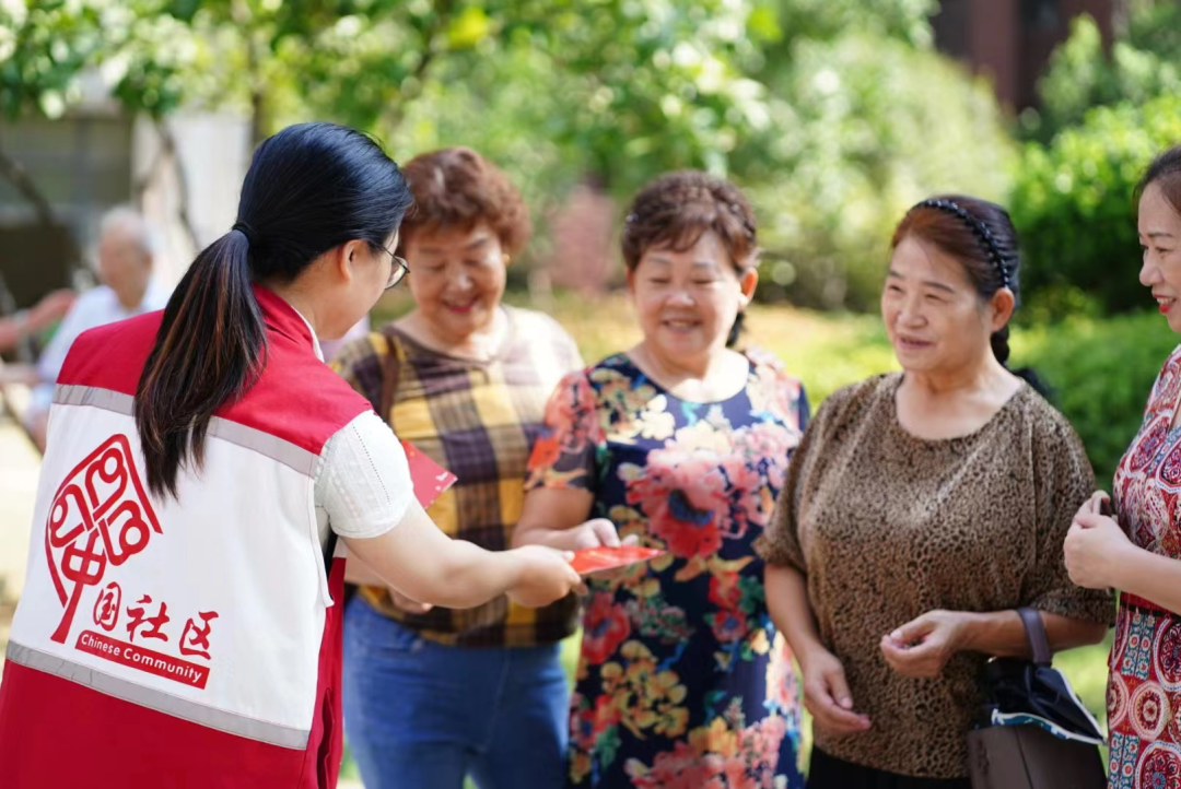邊境小鎮(zhèn)的秘密:解碼“新澳門(mén)免費(fèi)準(zhǔn)期期準(zhǔn)”的數(shù)字奧秘