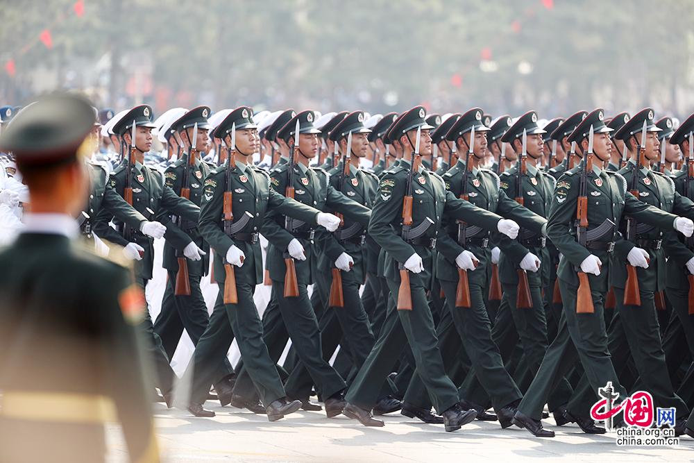 2019年閱兵陸軍方隊(duì)深度解析:方陣風(fēng)采與陸軍現(xiàn)代化建設(shè)亮點(diǎn)